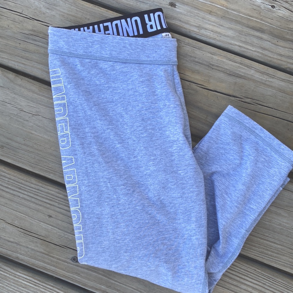 UNDER ARMOUR: capris